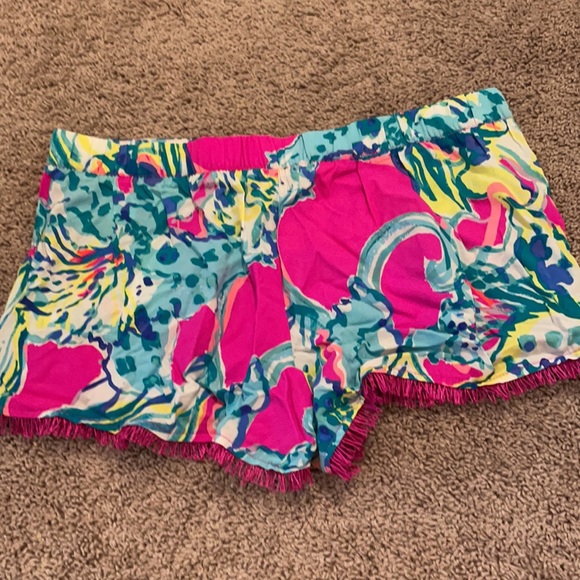Lilly Pulitzer pink tassel vibrant shorts - Picture 5 of 6